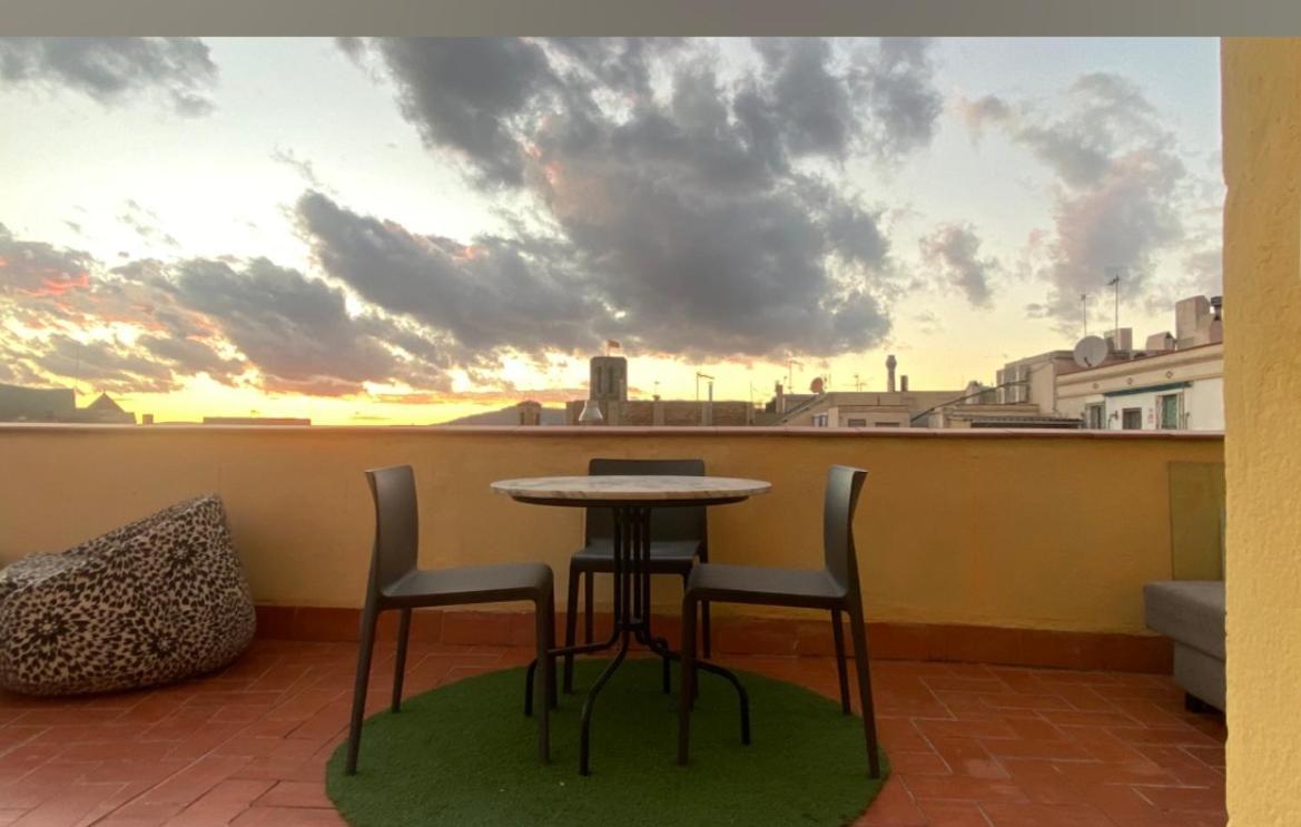 Apartamento With Terrace
