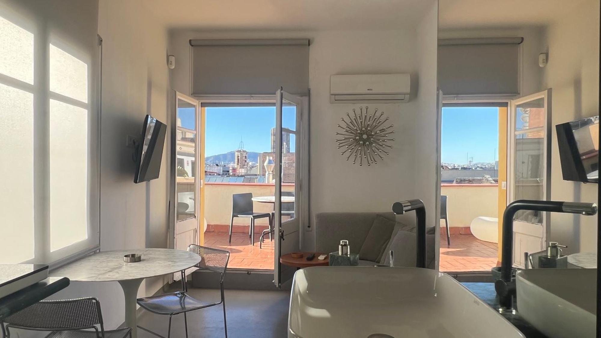With Terrace Apartamento